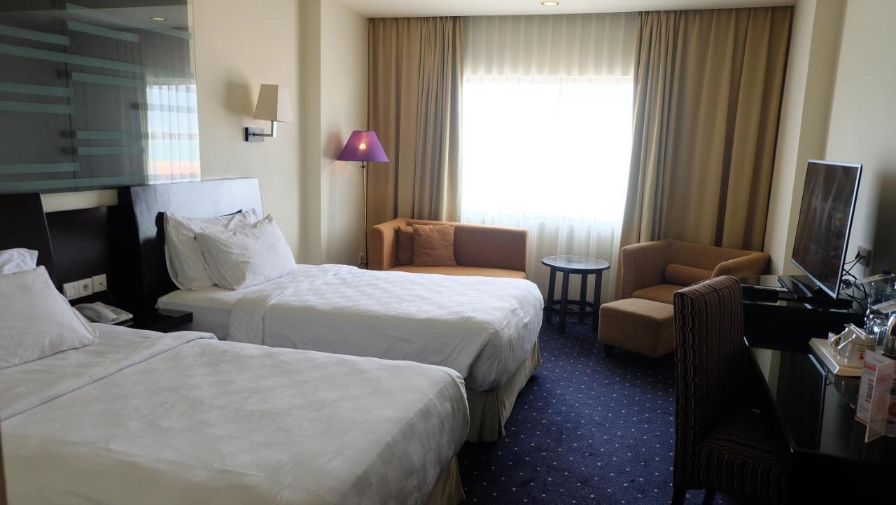 Swiss-Belhotel Silae Palu Ngoại thất bức ảnh