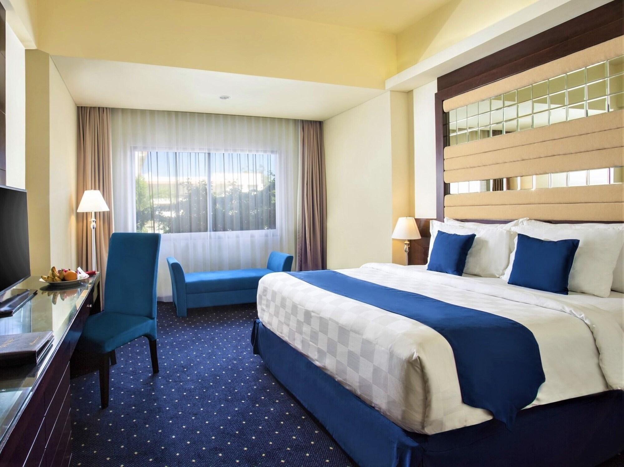 Swiss-Belhotel Silae Palu Ngoại thất bức ảnh