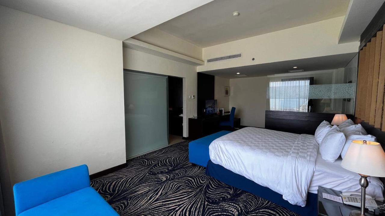 Swiss-Belhotel Silae Palu Ngoại thất bức ảnh