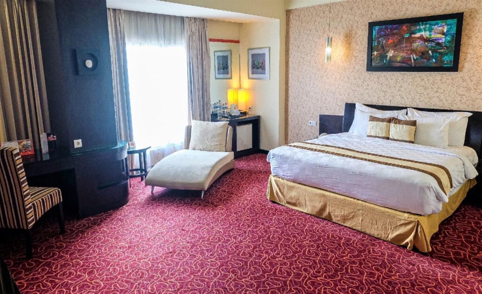 Swiss-Belhotel Silae Palu Ngoại thất bức ảnh
